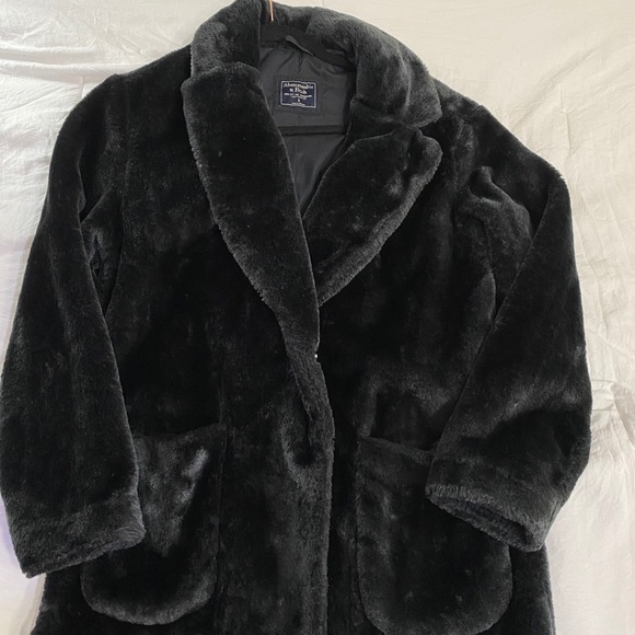 Abercrombie & Fitch Jackets & Blazers - Fur coat